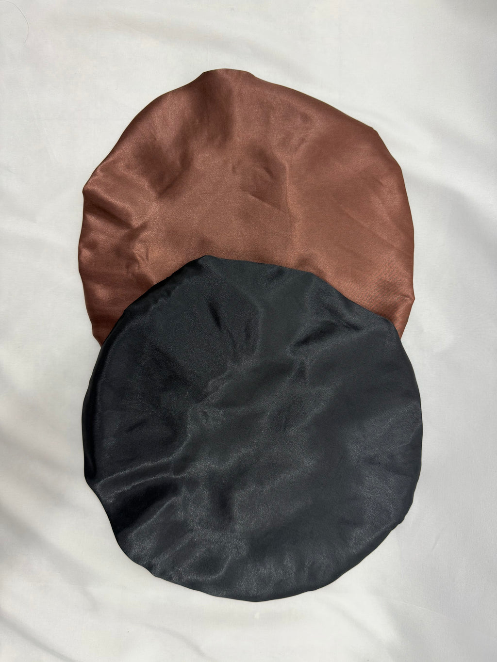 Bonnet en satin