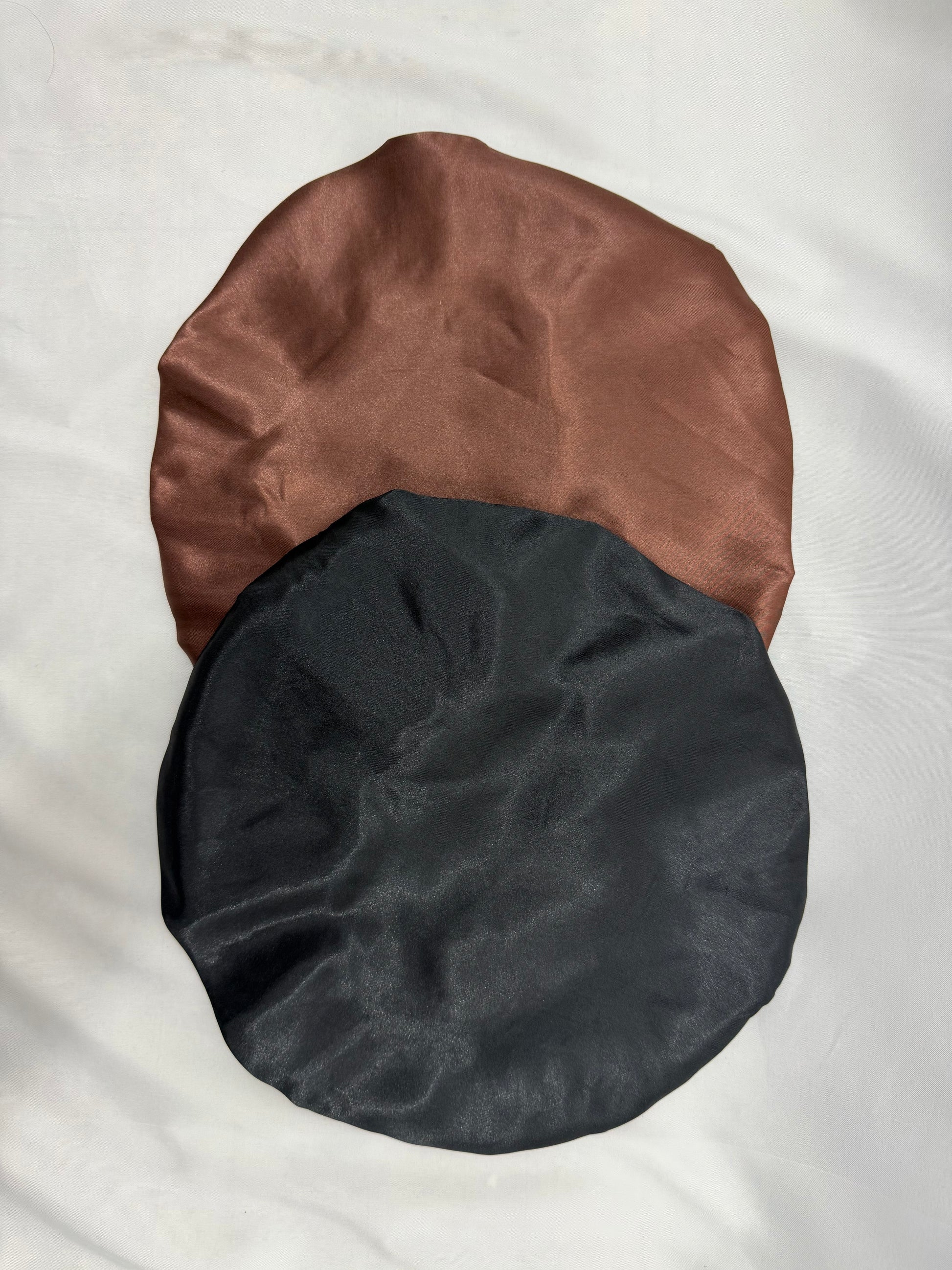 Bonnet en satin