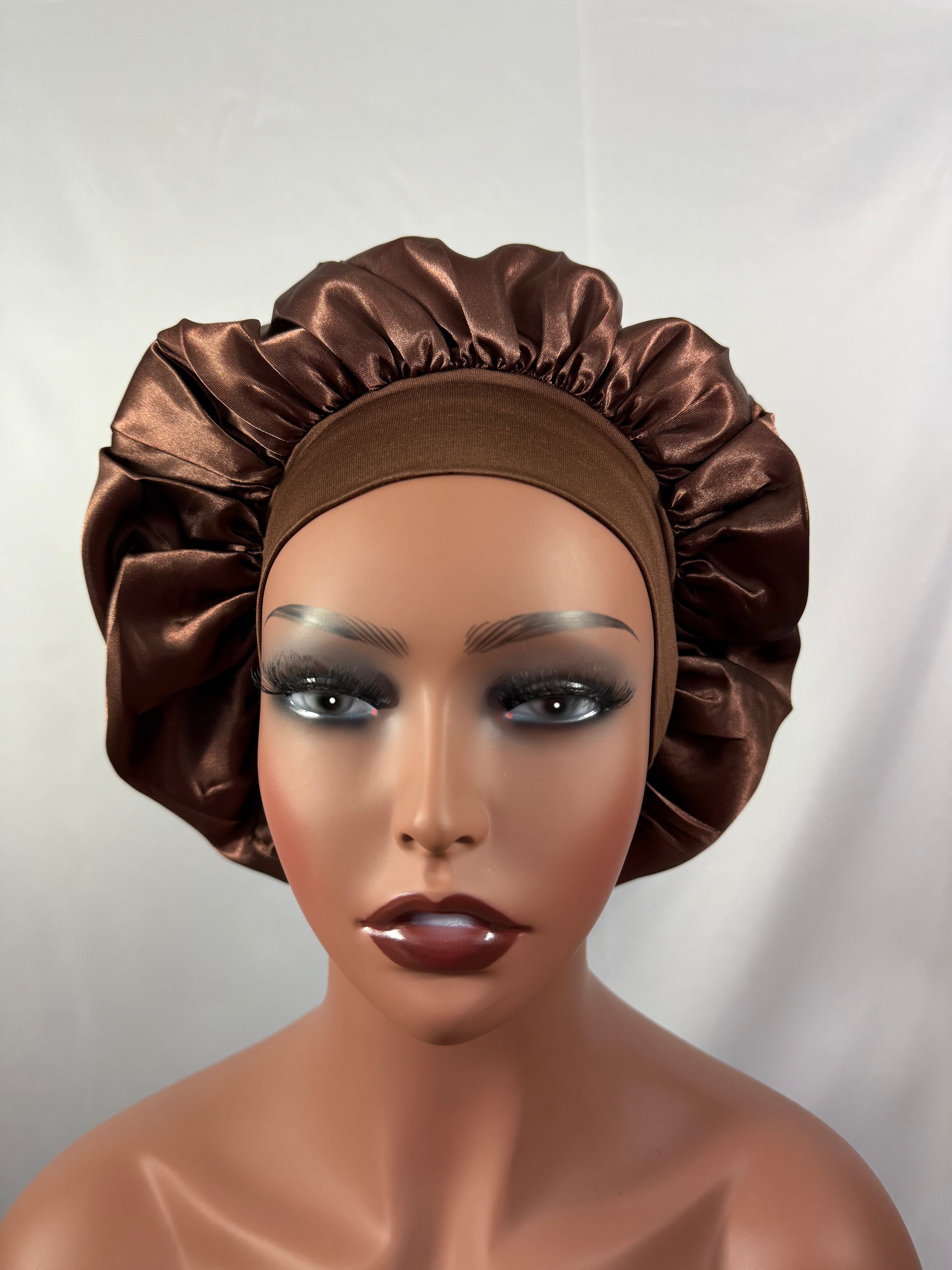 Bonnet en satin